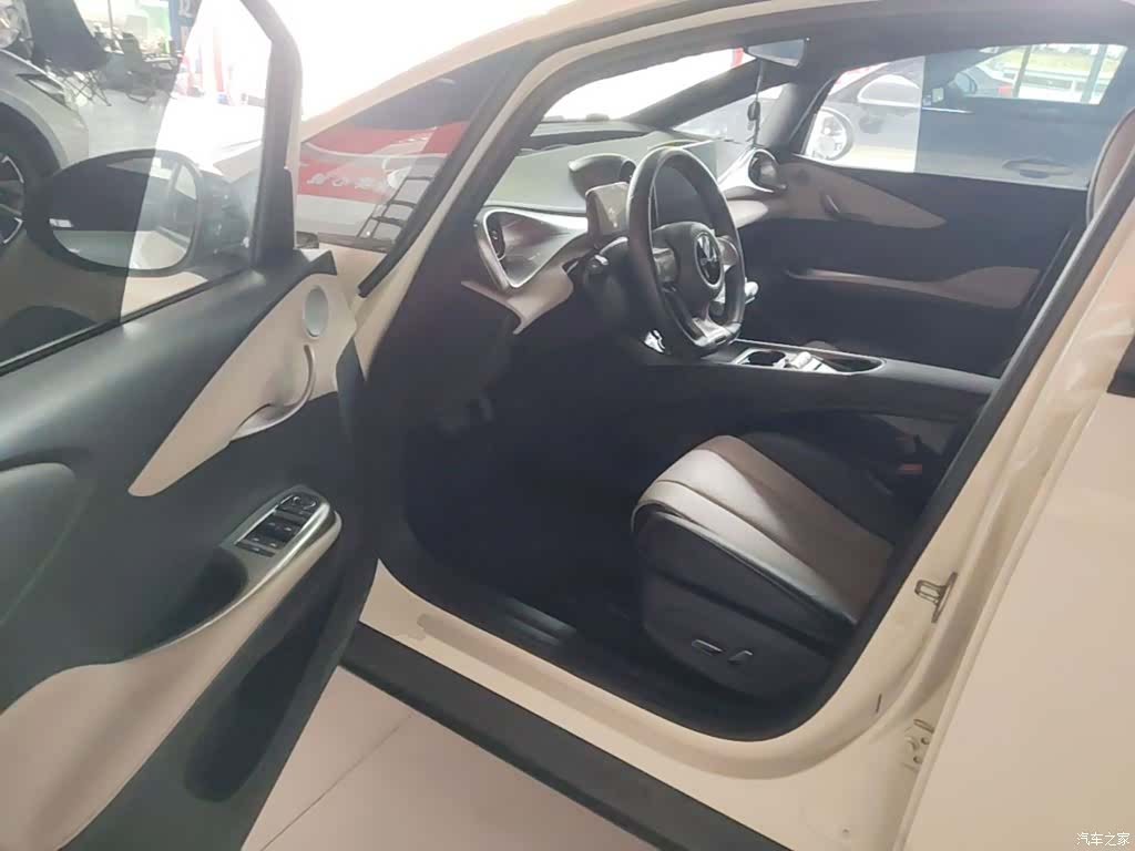 BYD Dolphin, 2023 16