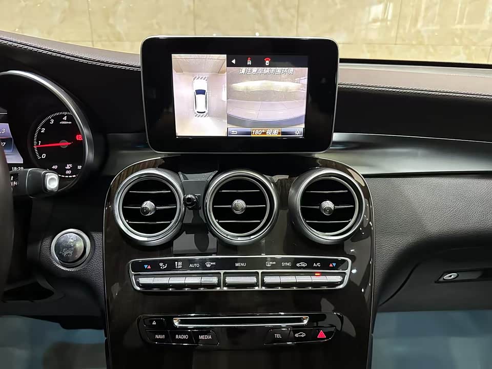 Mercedes-Benz GLC Mercedes-Benz GLC