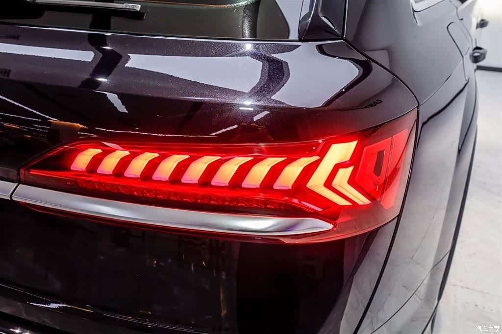 Audi Q7, 2020 24
