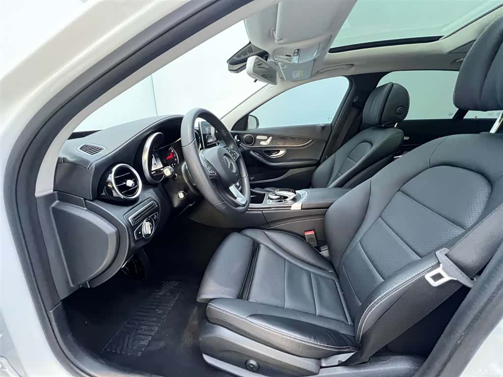 Mercedes-Benz C-Class, 2018 17