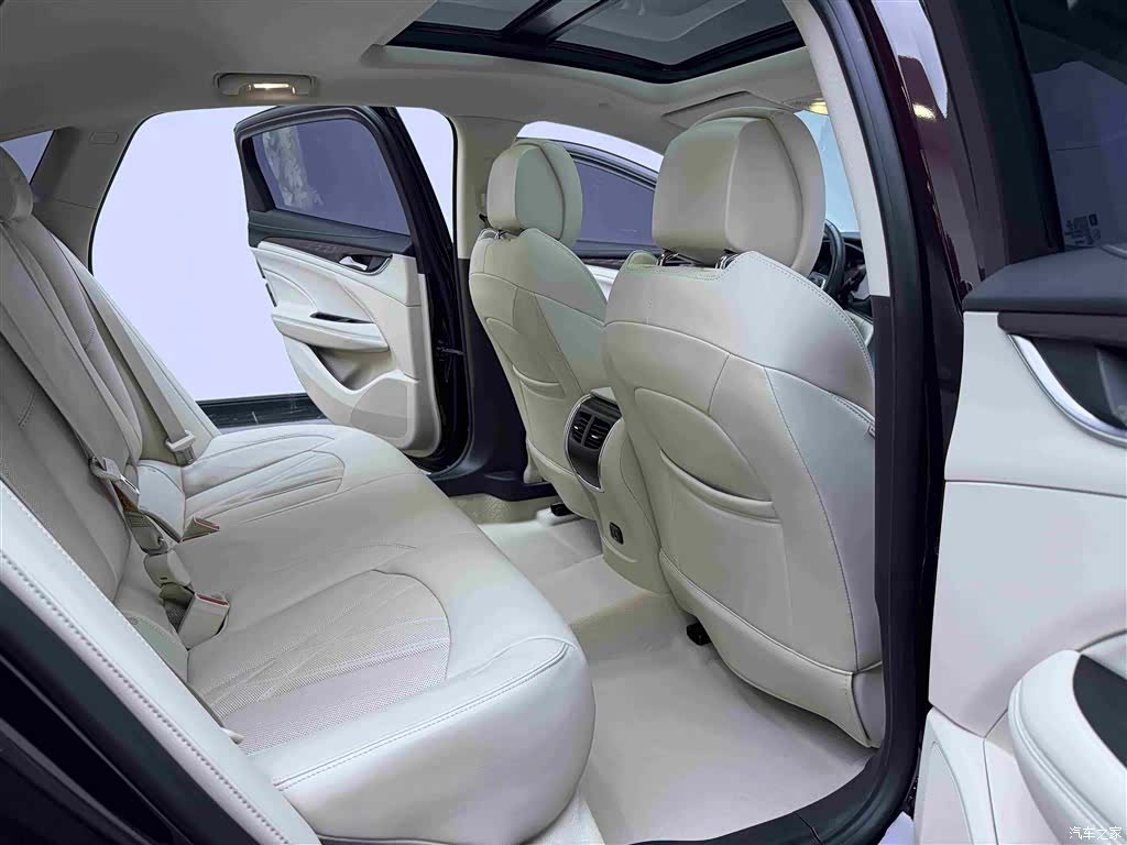 Buick LaCrosse, 2022 11