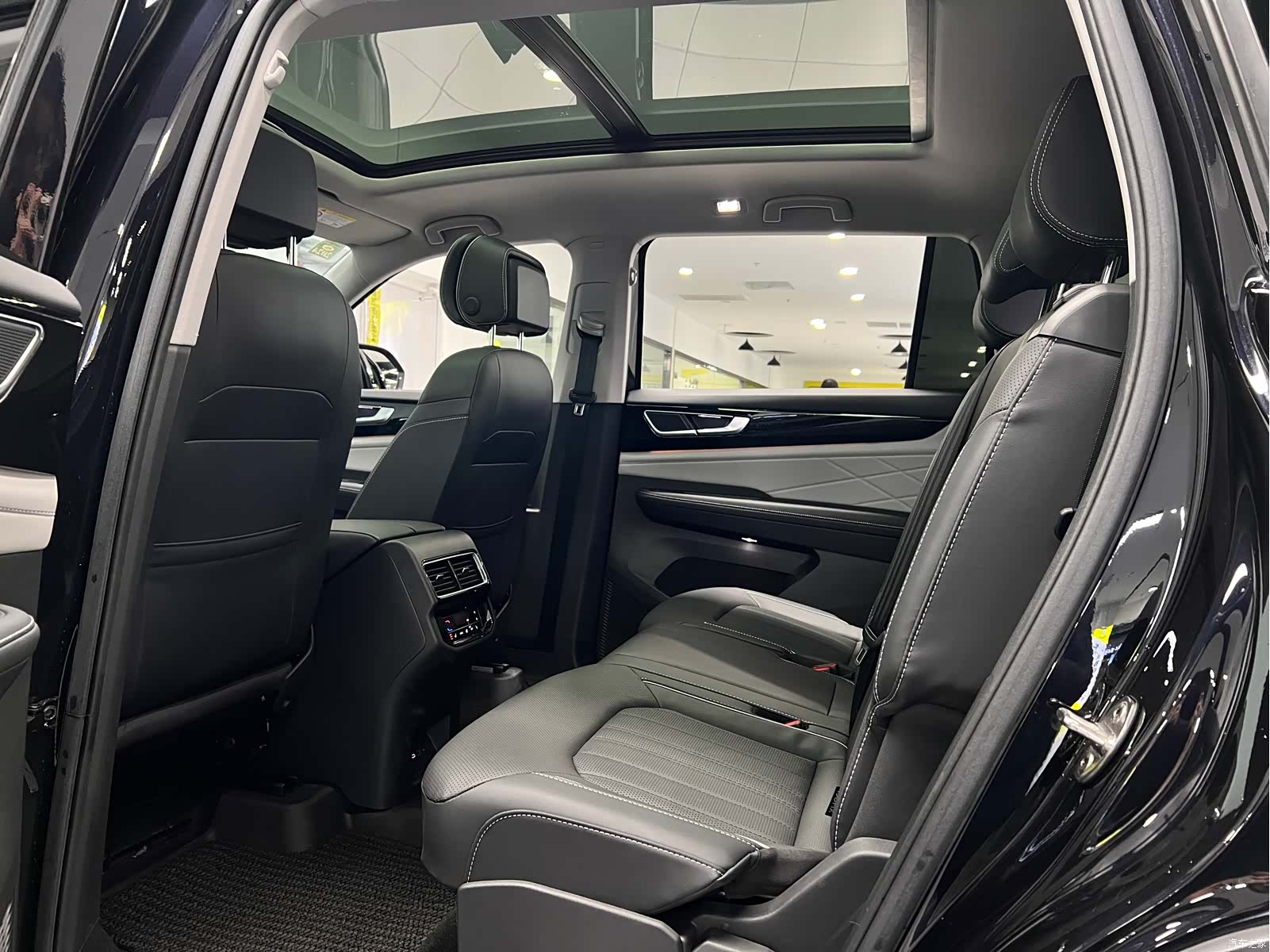 Volkswagen Teramont, 2022 28