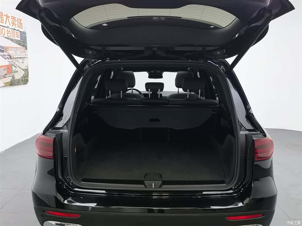 Mercedes-Benz GLB, 2024 16