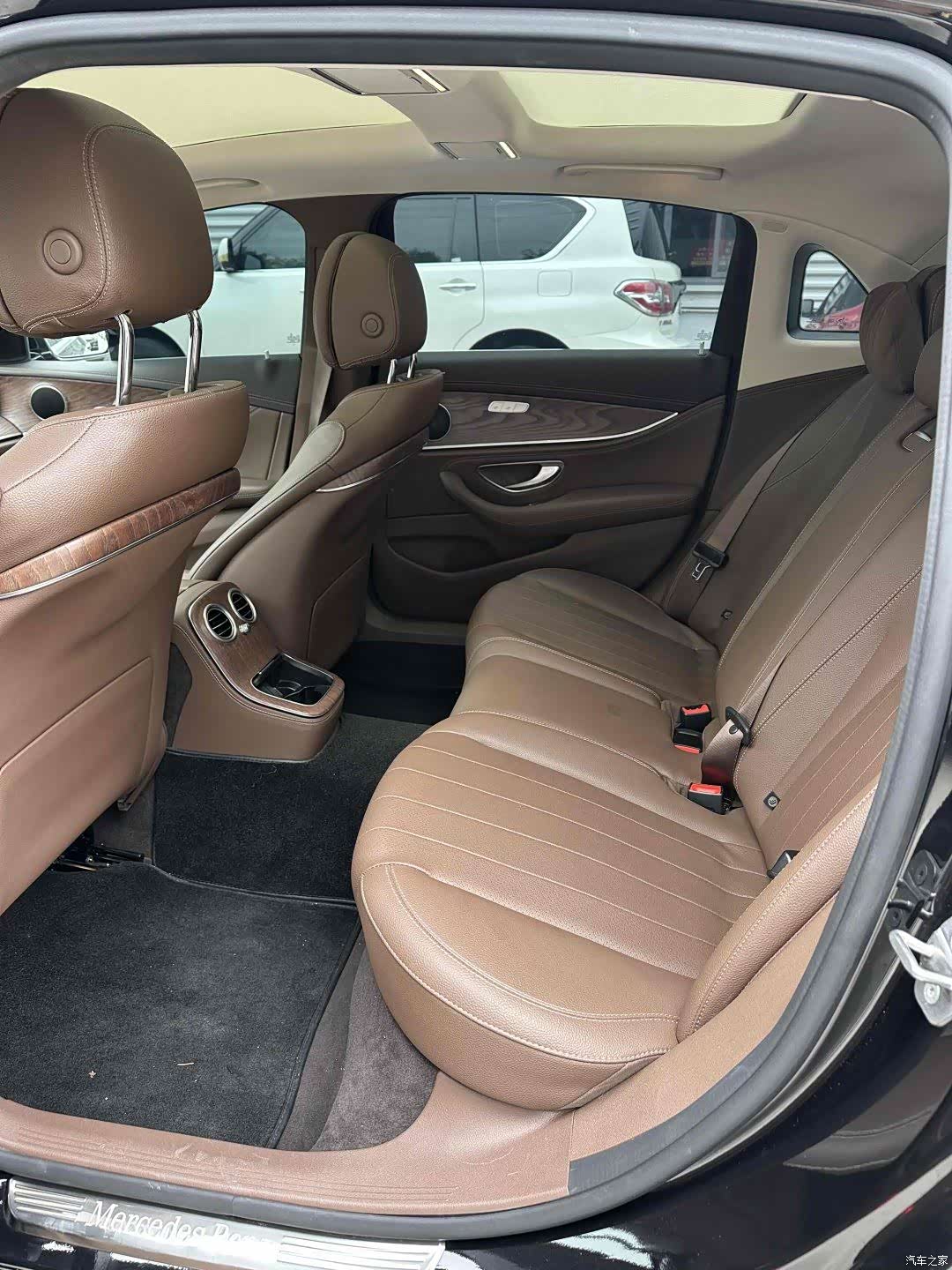 Mercedes-Benz E-Class, 2024 все фото