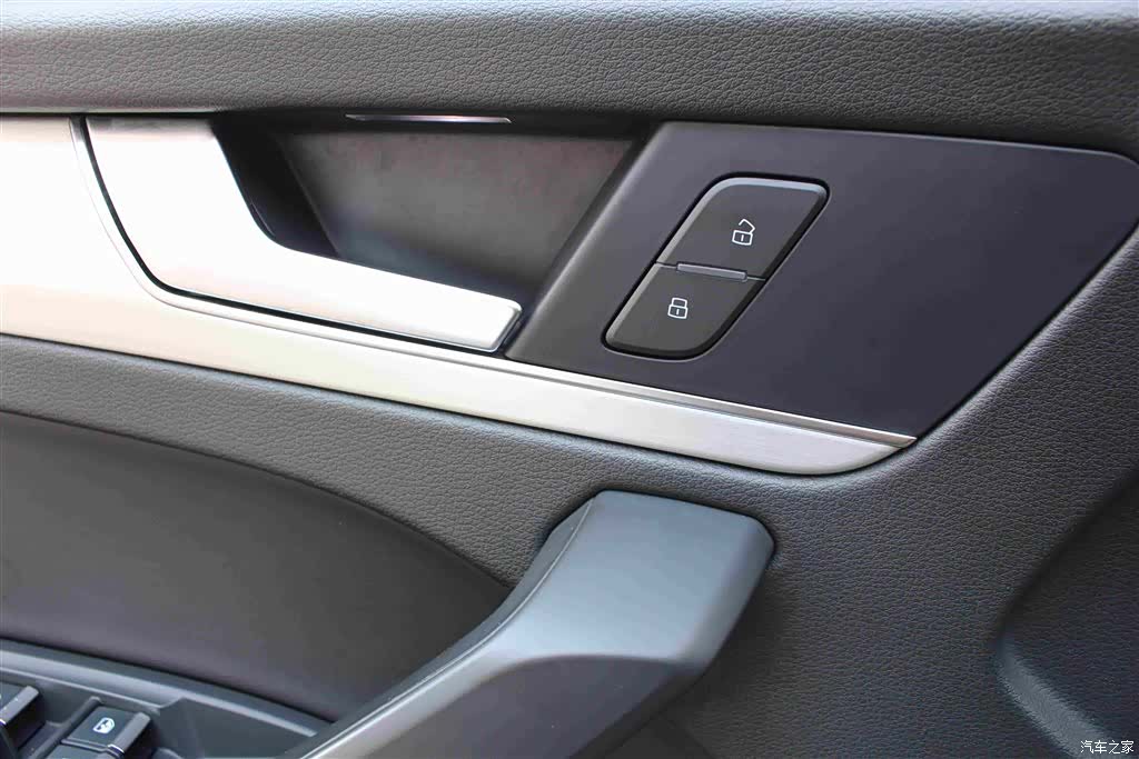 Audi Q5L, 2020 9