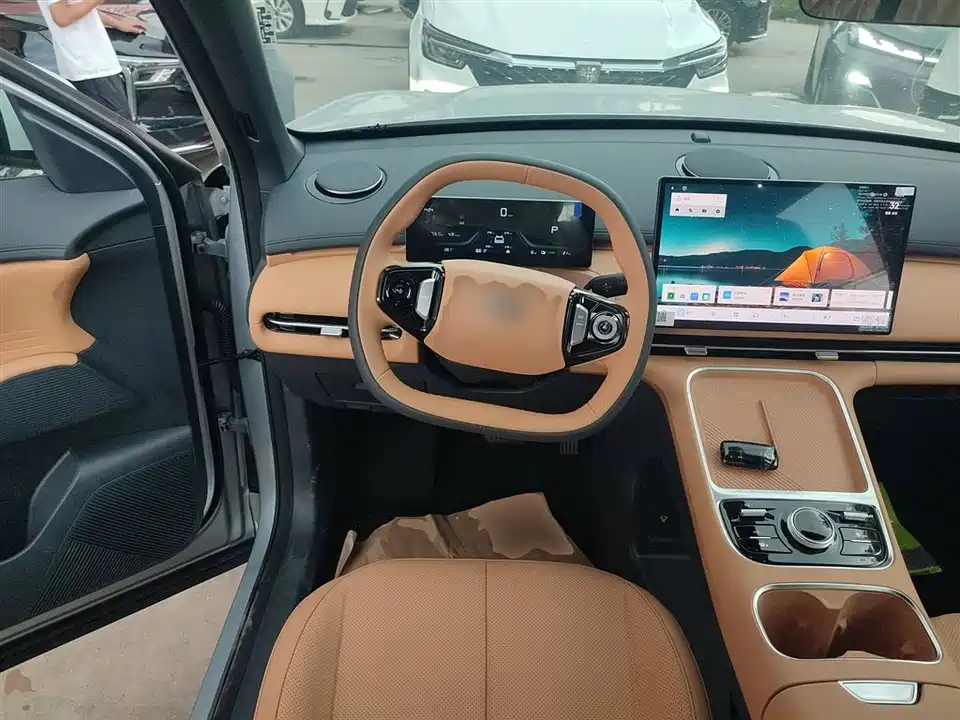 Geely Galaxy Galaxy Starship 7 EM-i