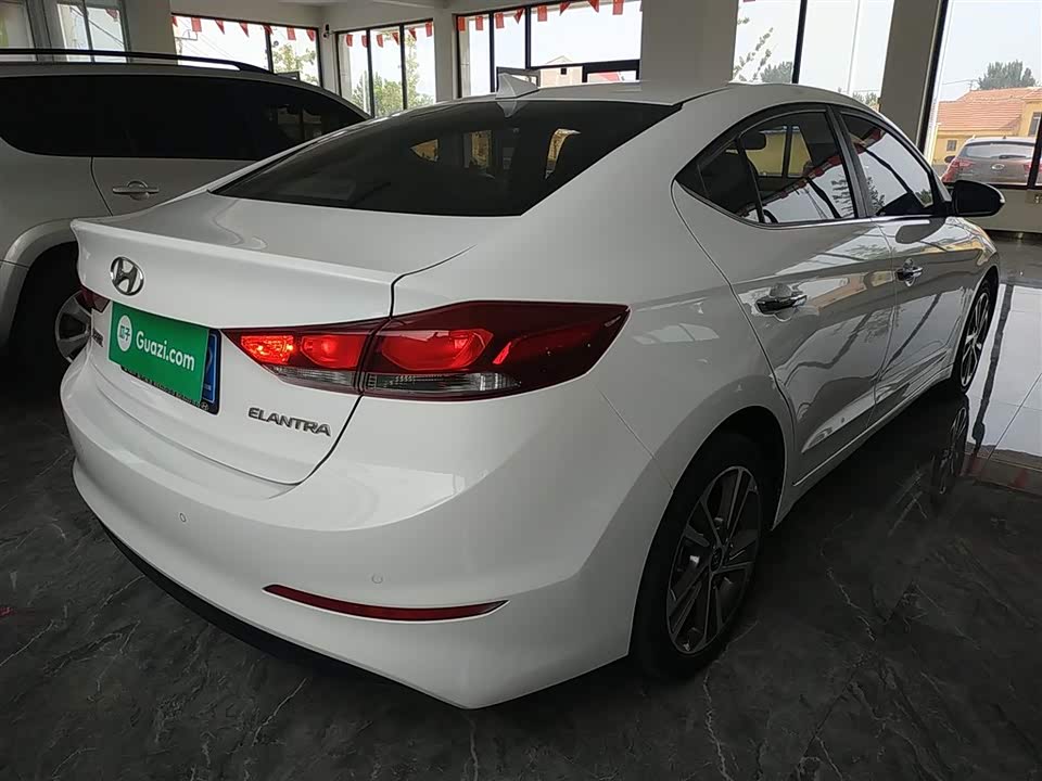Hyundai Lead