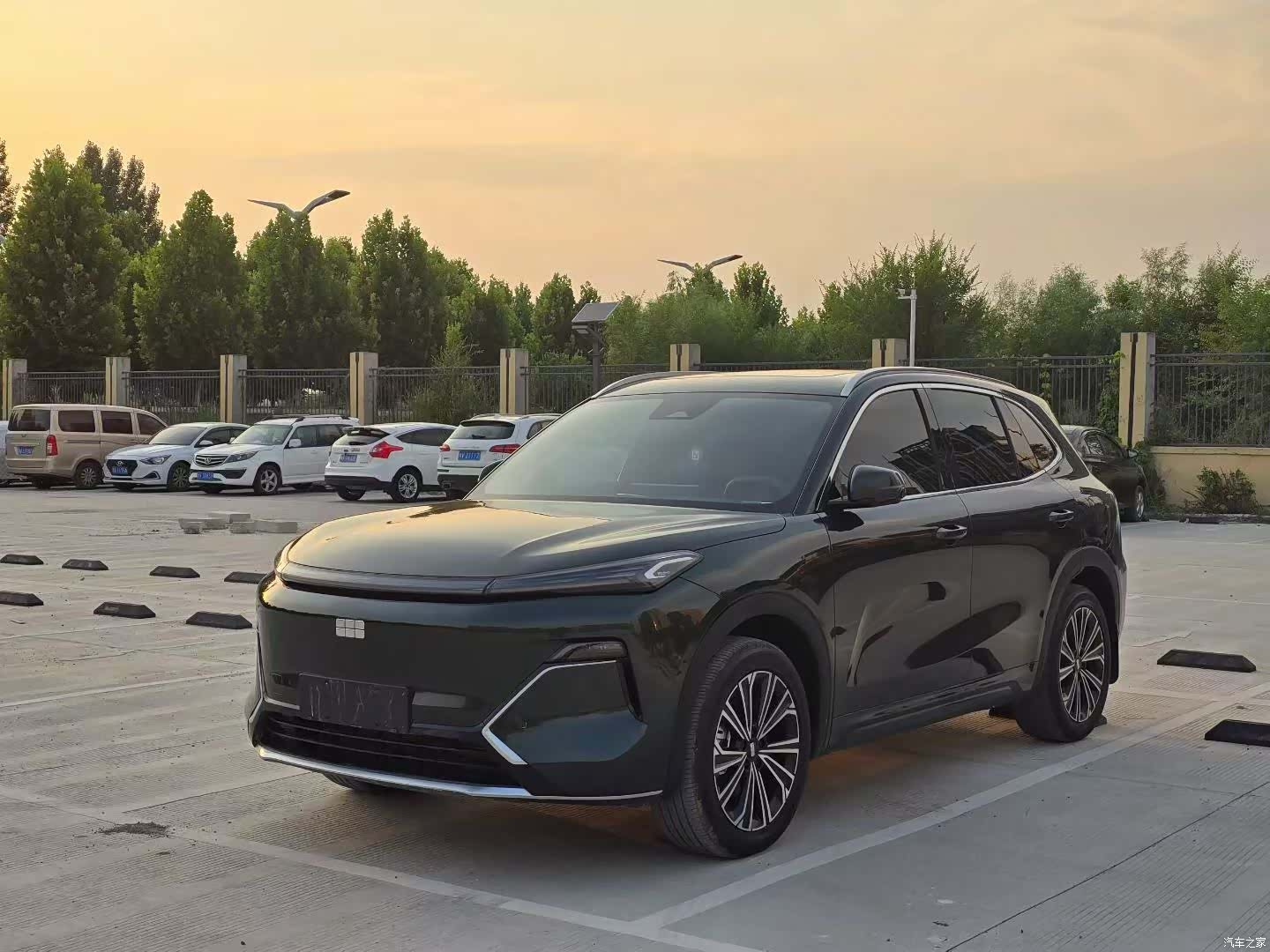 Geely 7