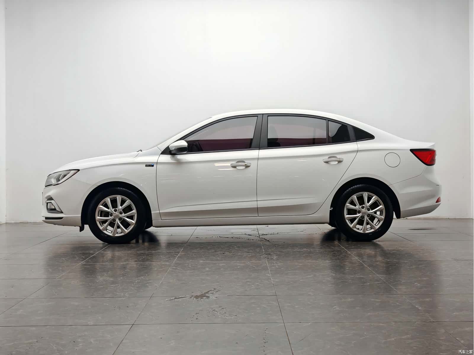 Roewe i5, 2020 10