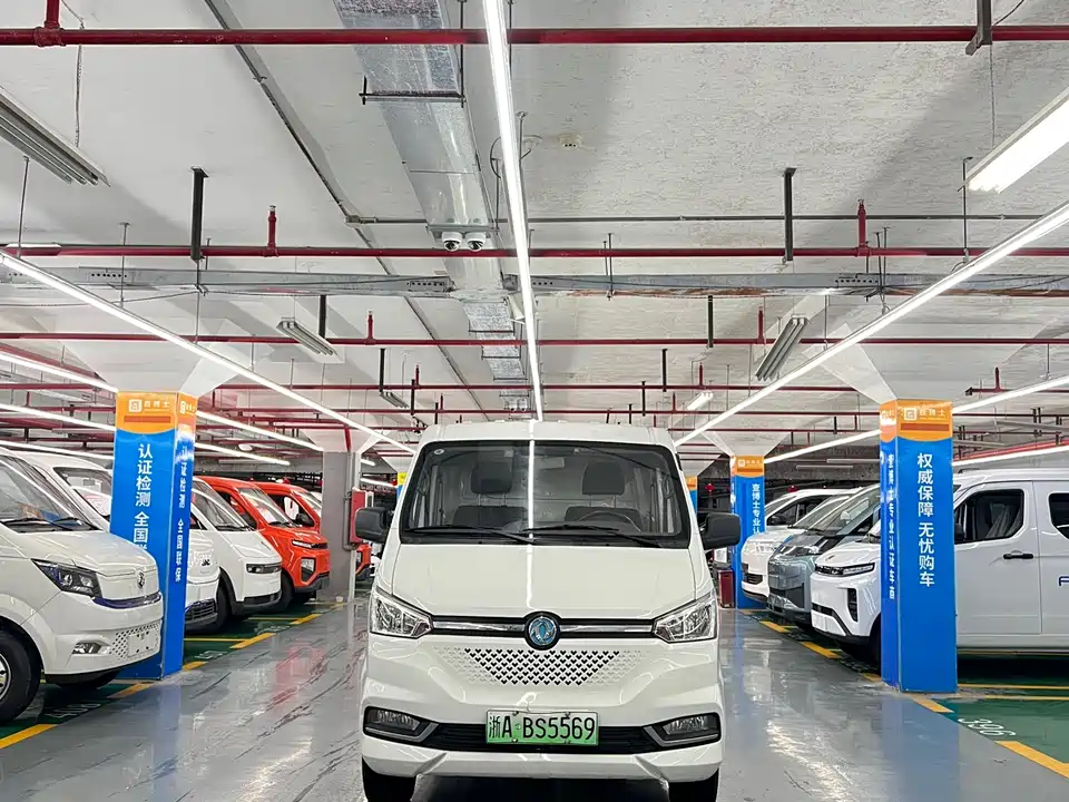 Dongfeng Yufeng Yufeng EM26