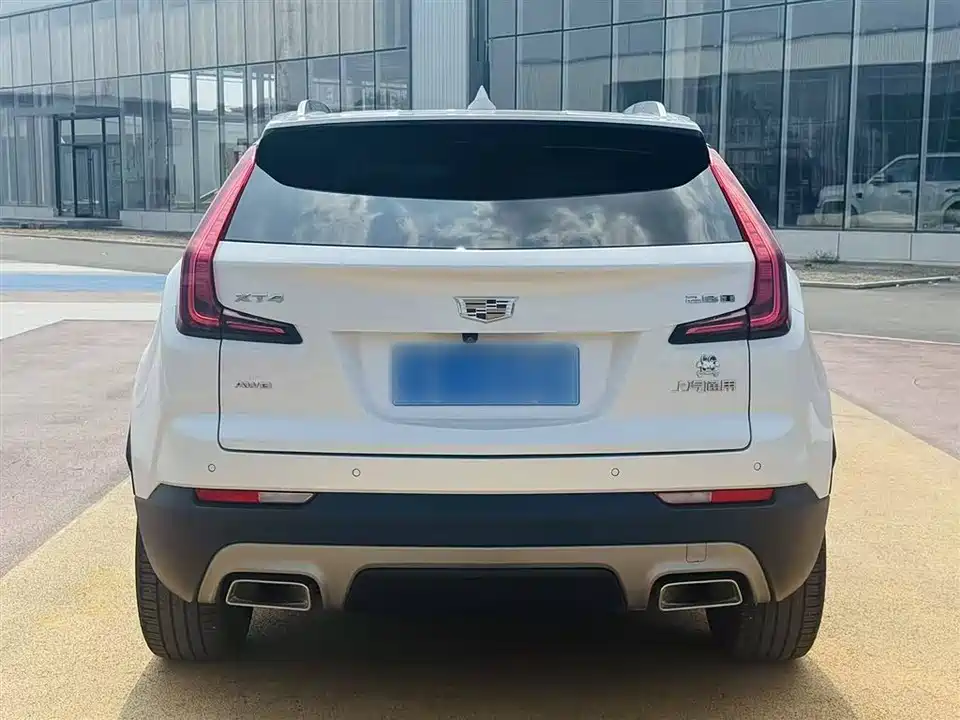 Cadillac XT4