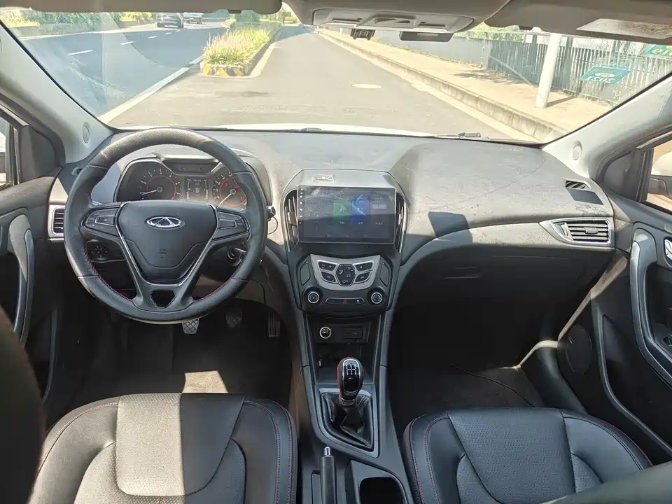 Chery Arrizo 5