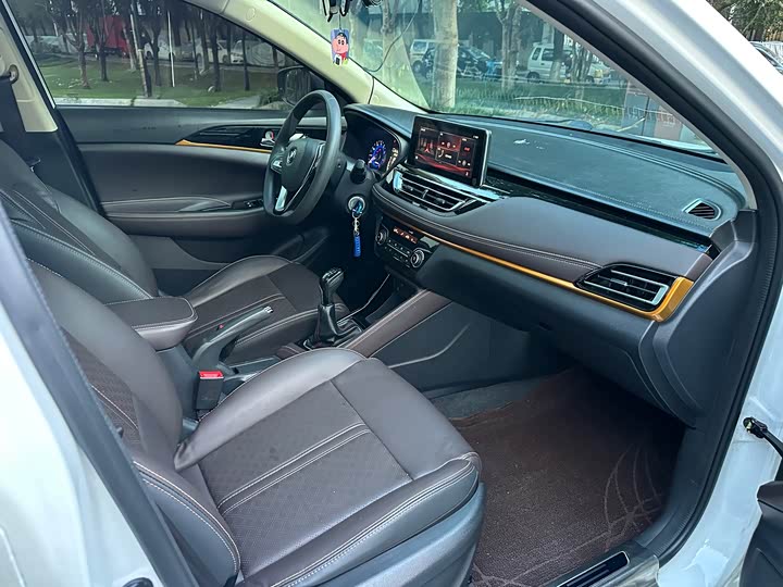 Changan Eado DT 2019 1.6L МКПП you xiang xing guo V