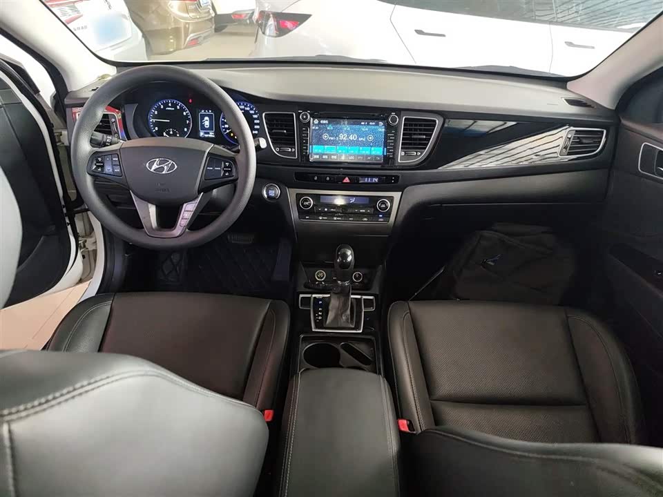 Hyundai Name picture