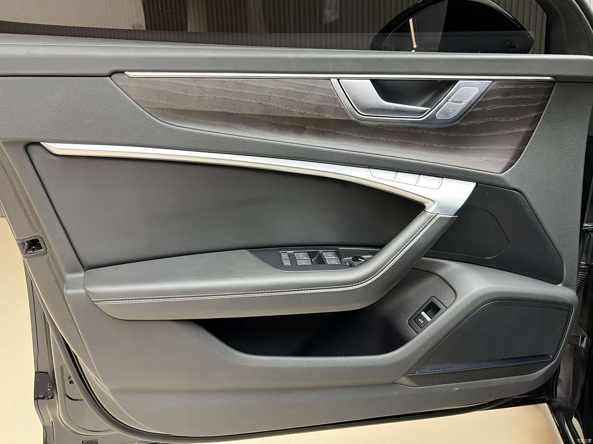 Audi A6L, 2025 8