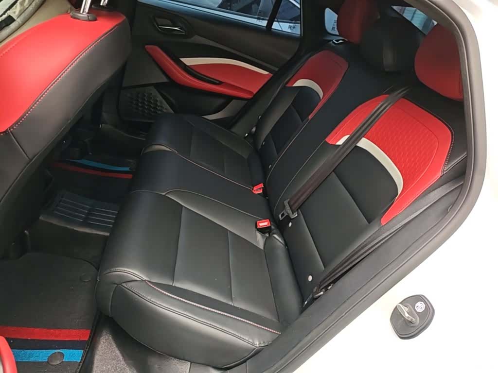 MG MG5, 2022 17