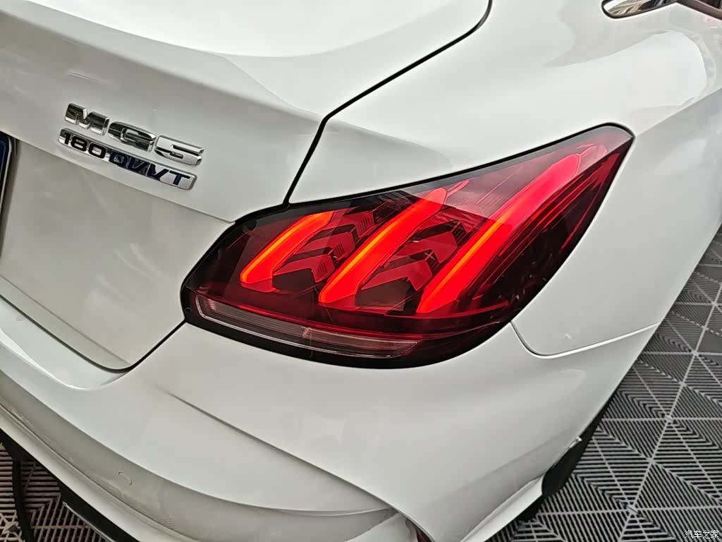 MG MG5, 2022 8