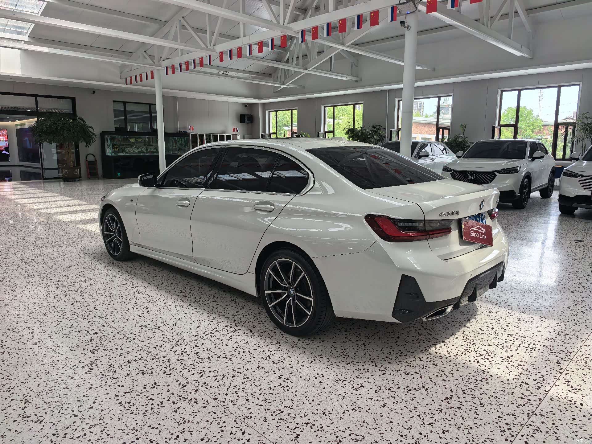 BMW 3 Series, 2023 все фото