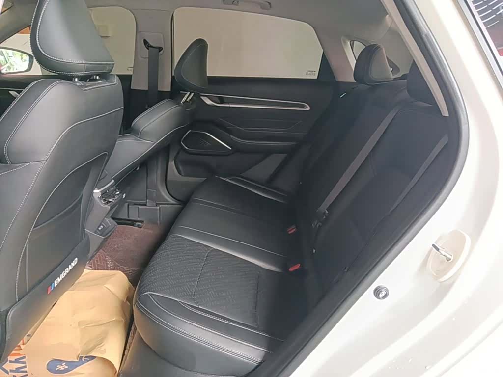 Geely Emgrand, 2024 17