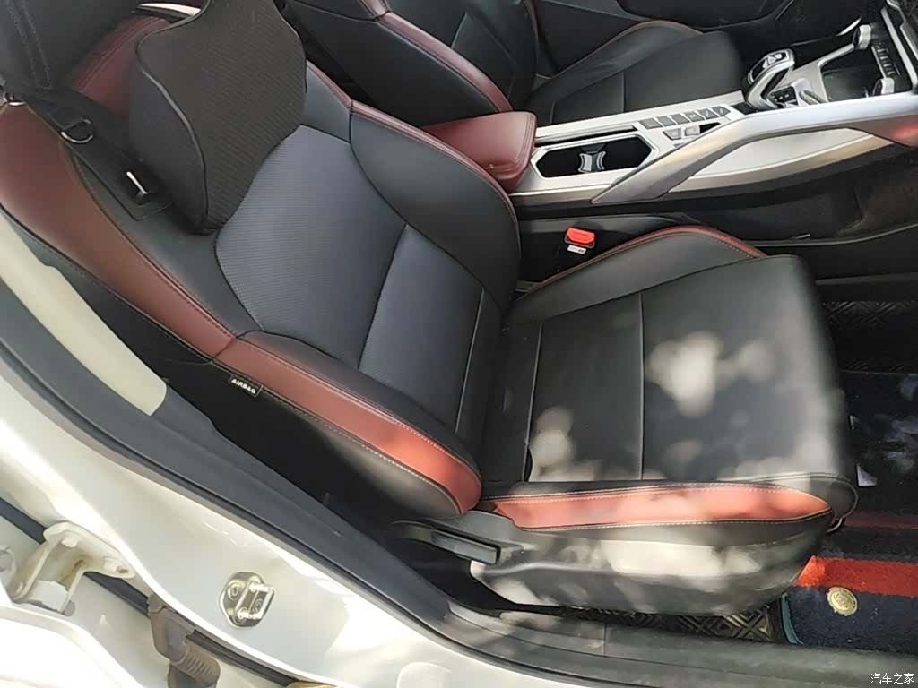 Geely Coolray, 2020 25