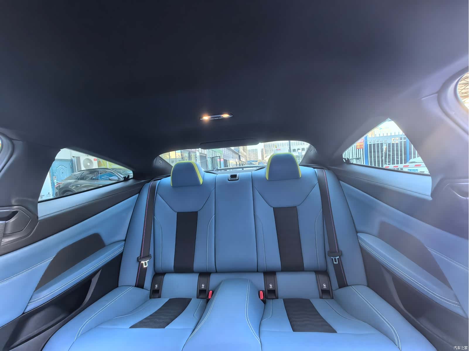 BMW M4, 2022 7