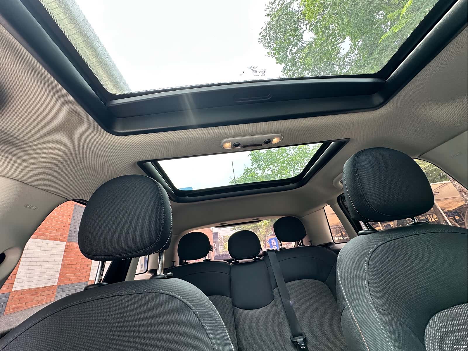 Mini ONE, 2019 12