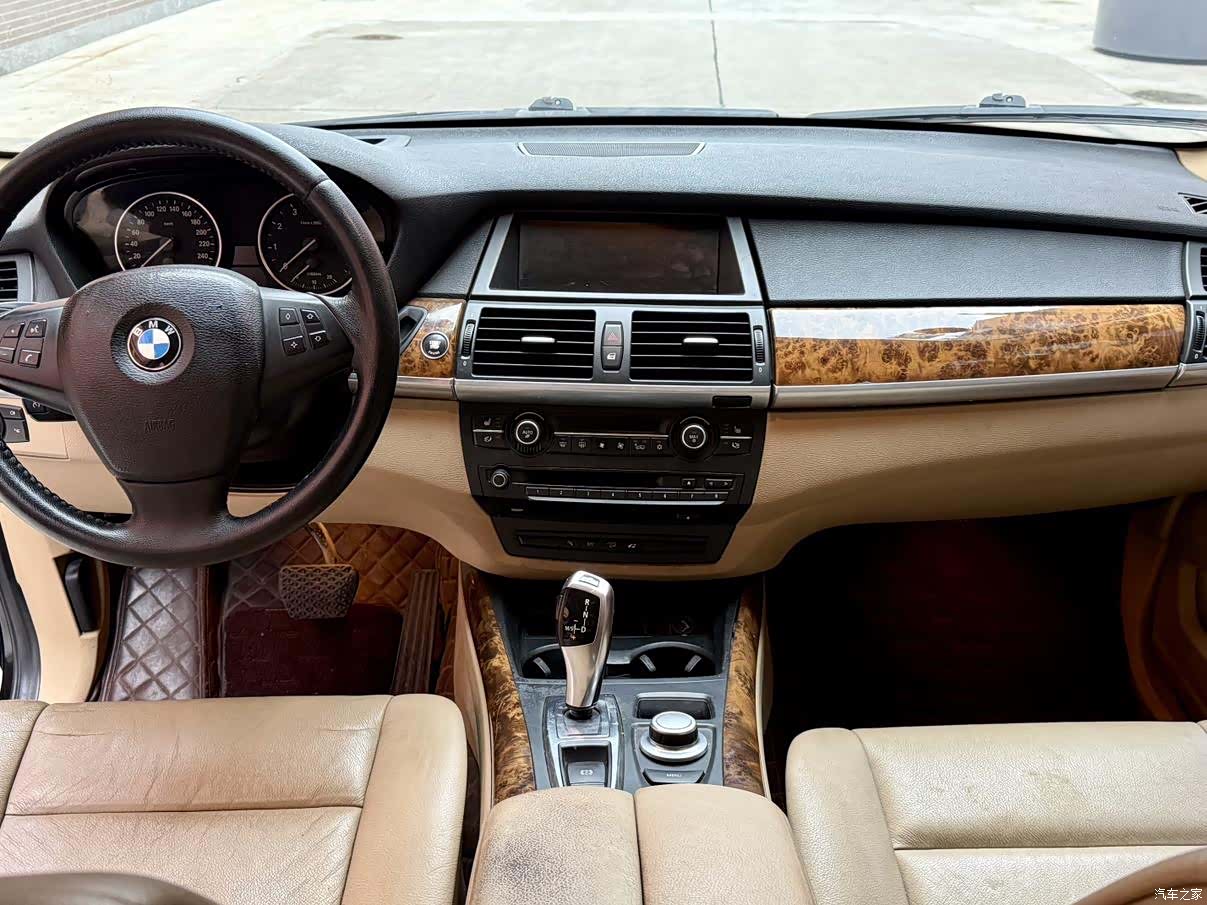 BMW X5, 2009 7