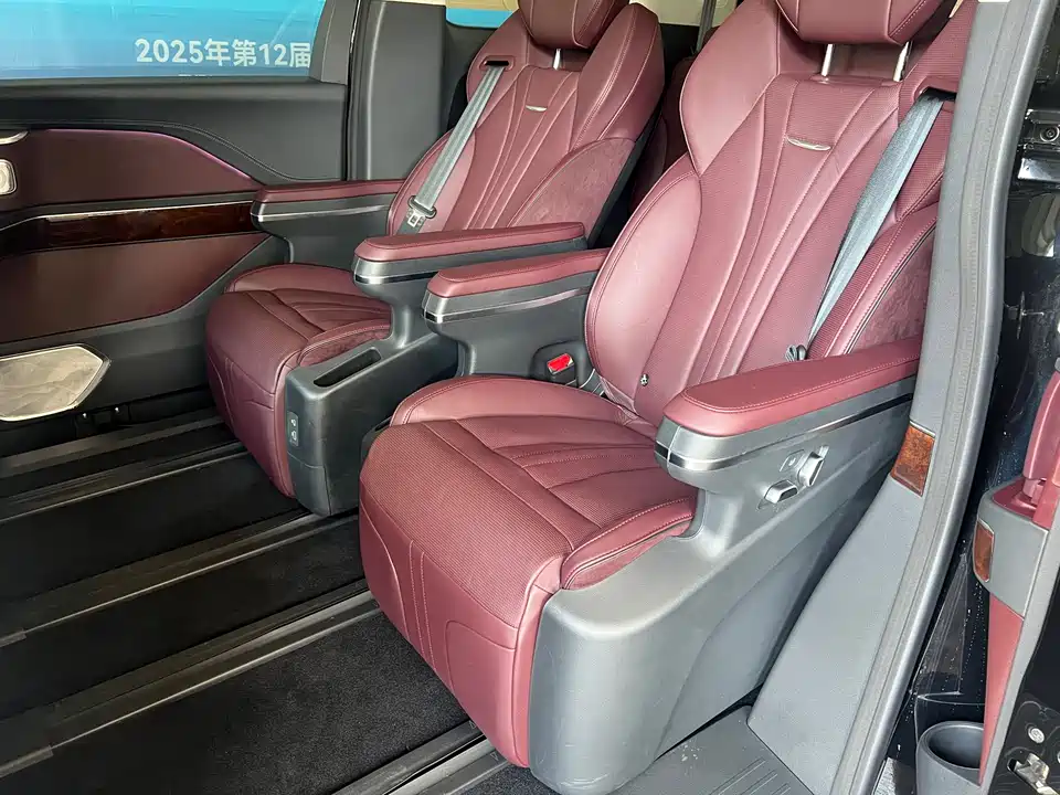 Hongqi HQ9 Hongqi HQ9