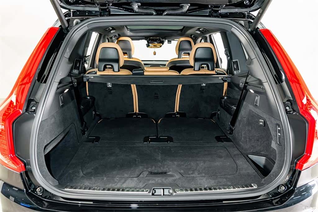 Volvo XC90, 2018 25