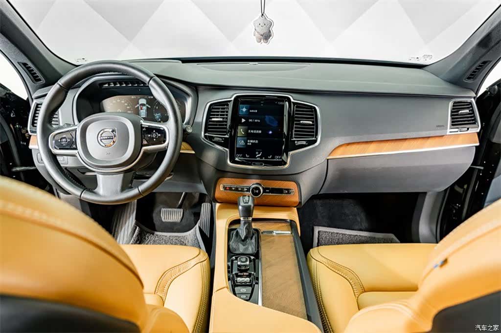 Volvo XC90, 2018 14