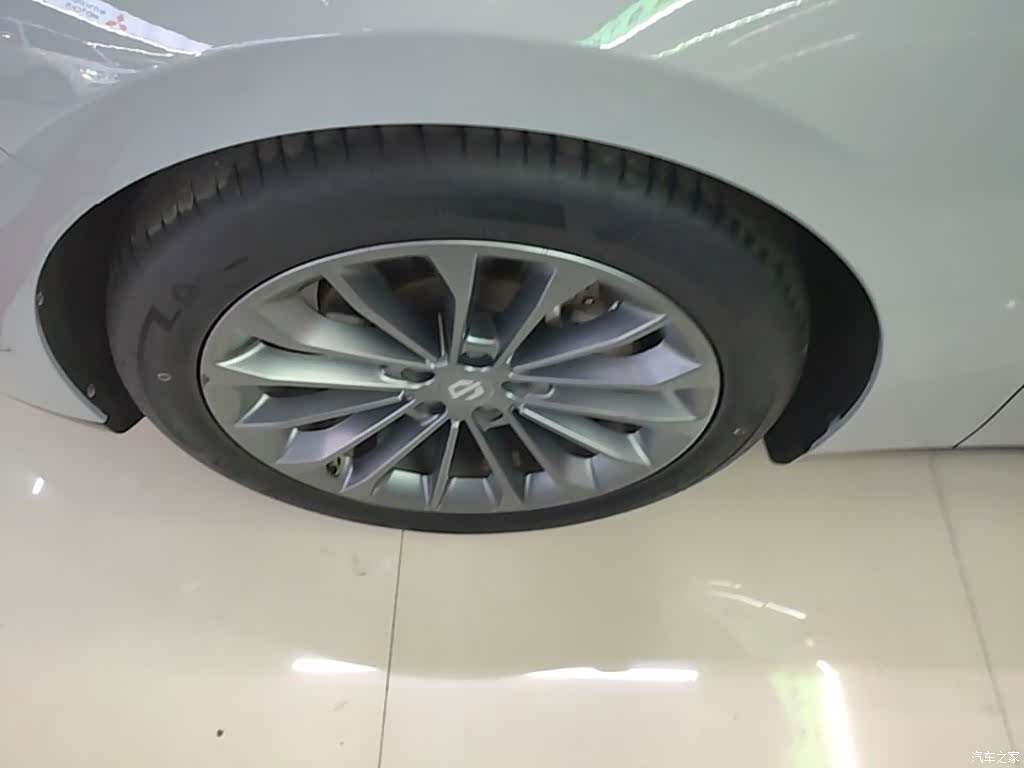 Leapmotor C01, 2024 23