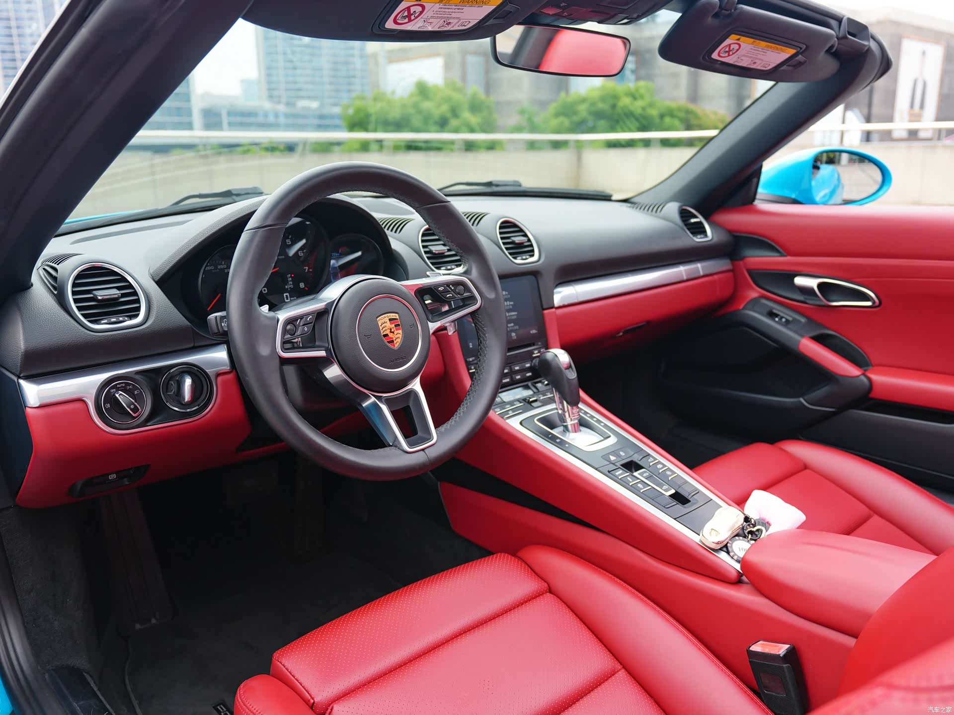 Porsche Boxster, 2019 все фото