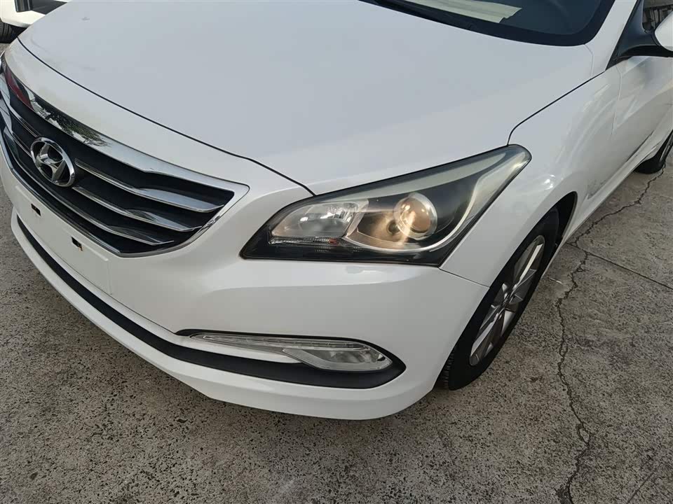 Hyundai Name picture