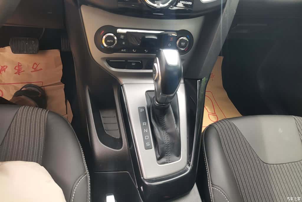 Ford Focus, 2015 16
