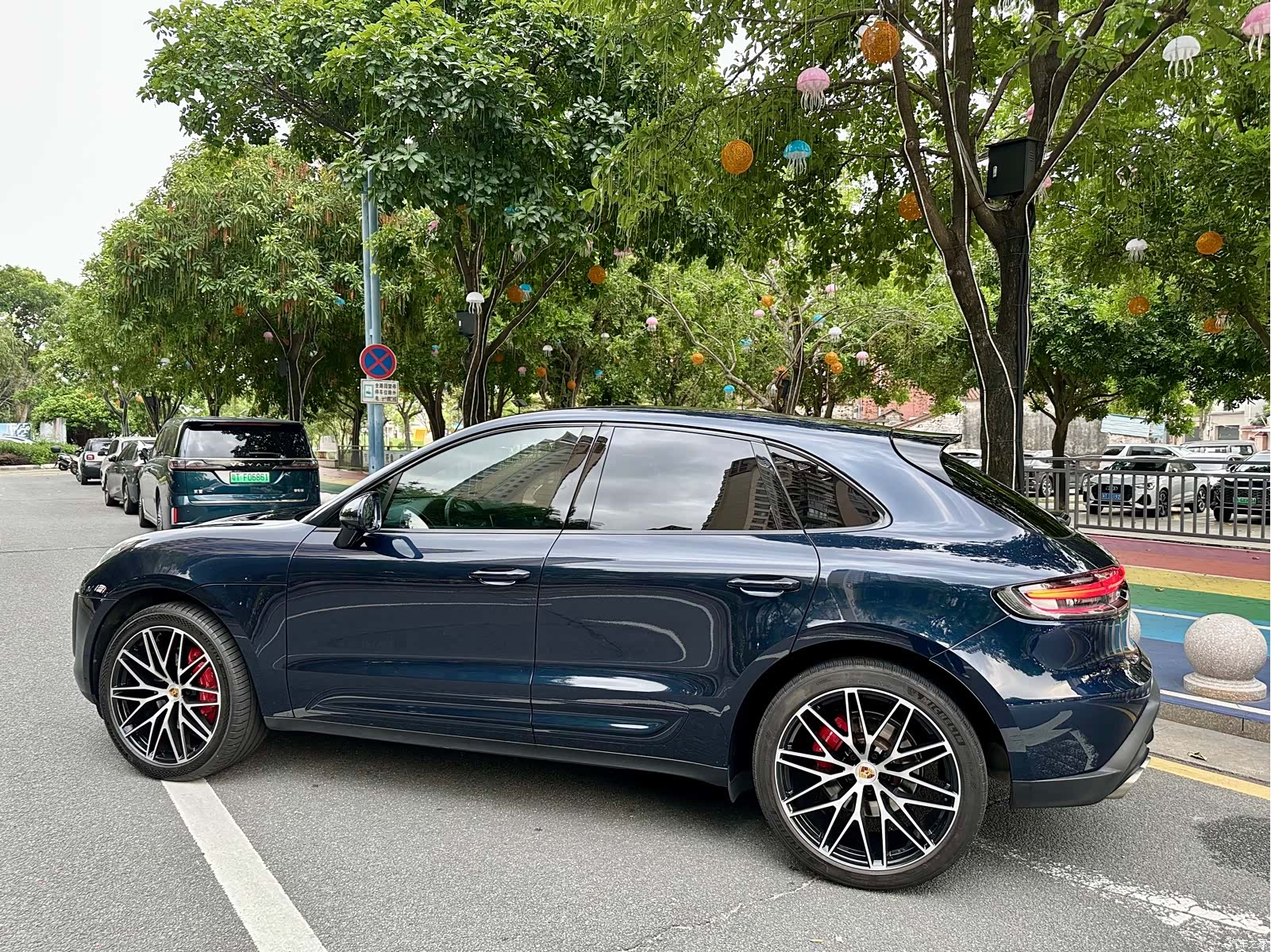 Porsche Macan, 2022 все фото