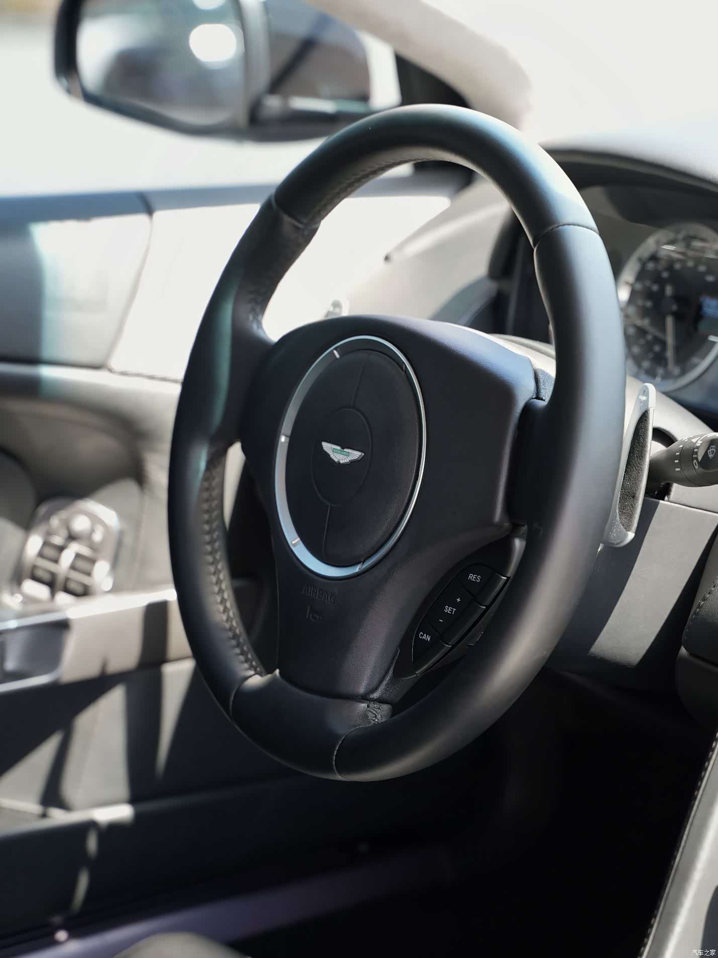 Aston Martin DB9, 2009 22