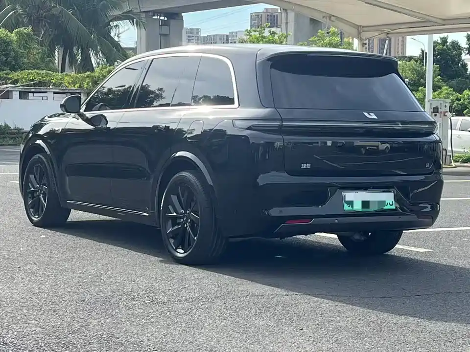 Li Auto Ideal L8