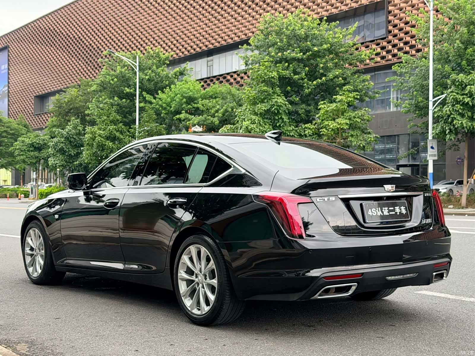 Cadillac CT5, 2023 все фото