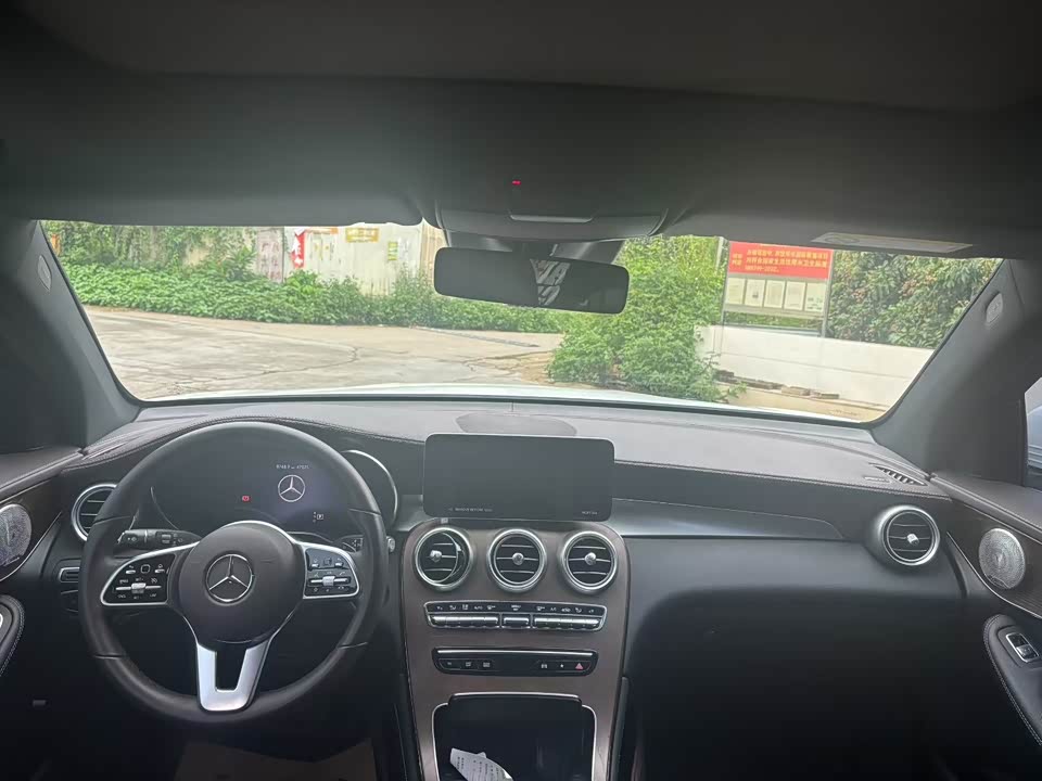 Mercedes-Benz GLC Mercedes-Benz GLC