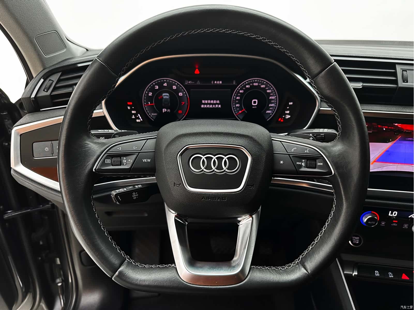 Audi Q3, 2023 20