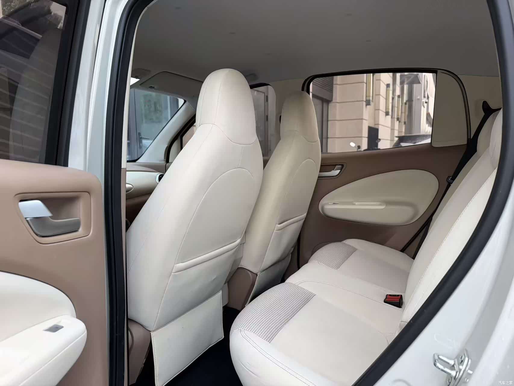 Wuling MINIEV, 2025 6