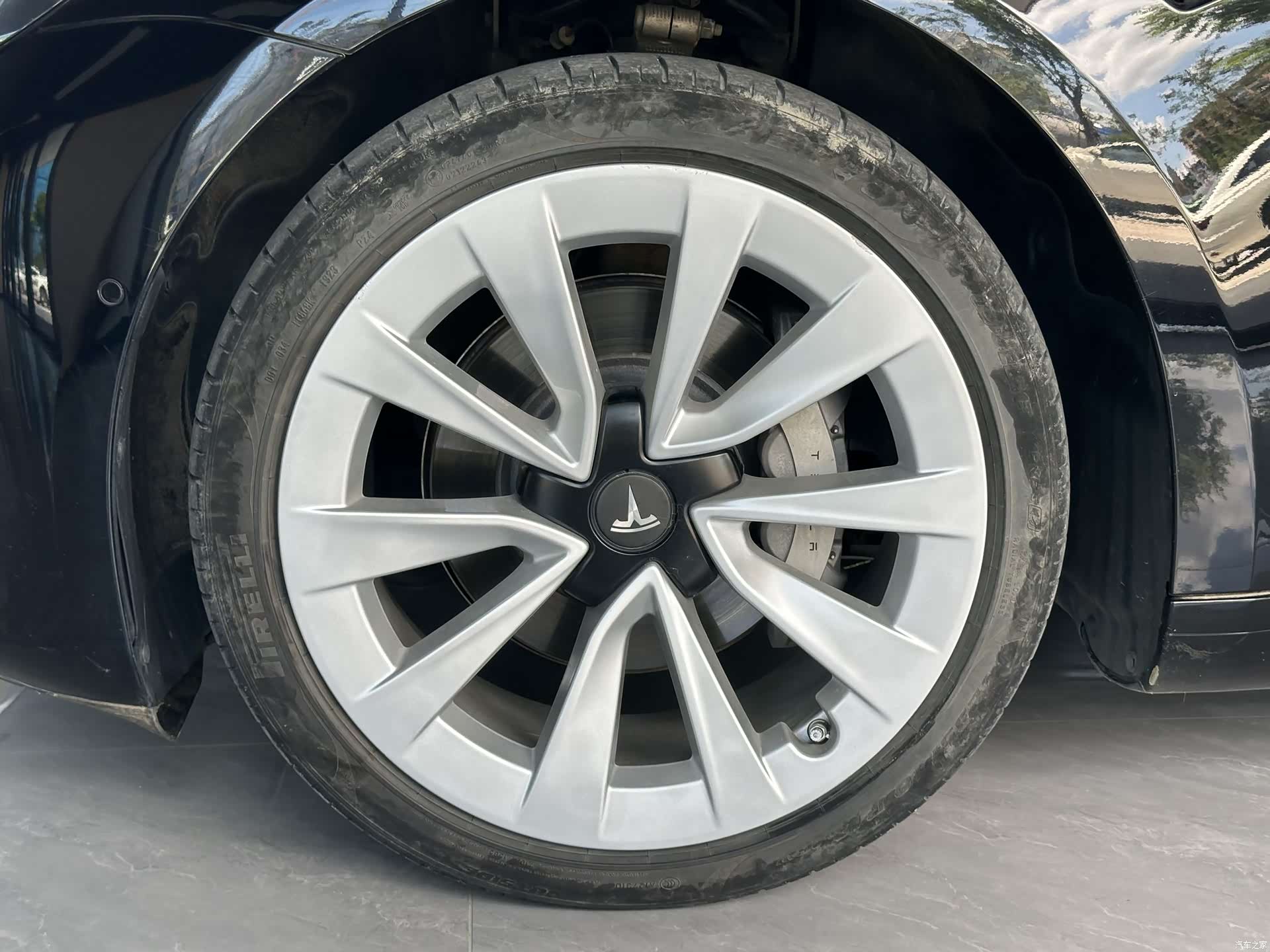 Tesla Model 3, 2023 14