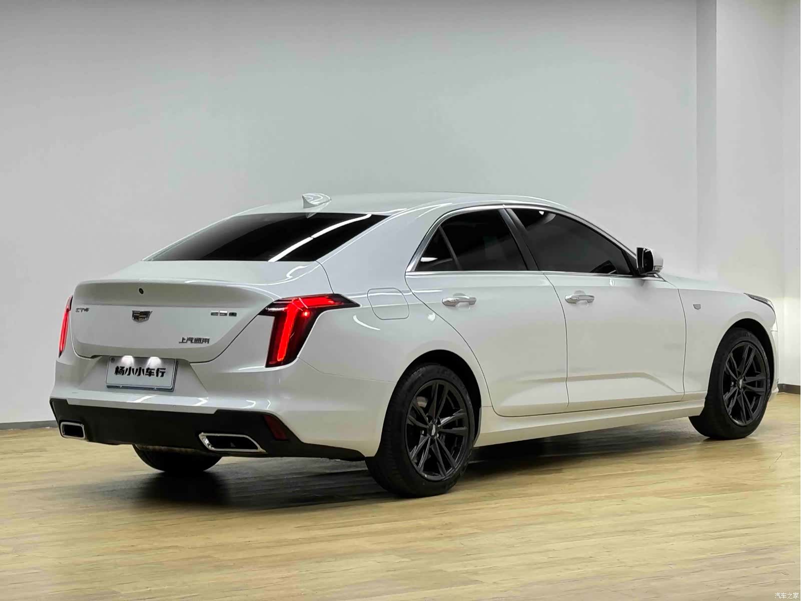 Cadillac CT4, 2023 27