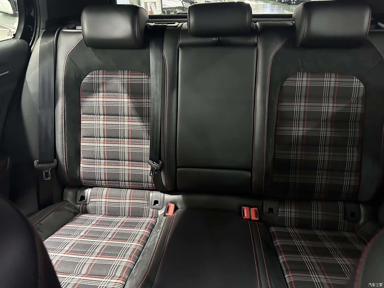 Volkswagen Golf, 2018 11