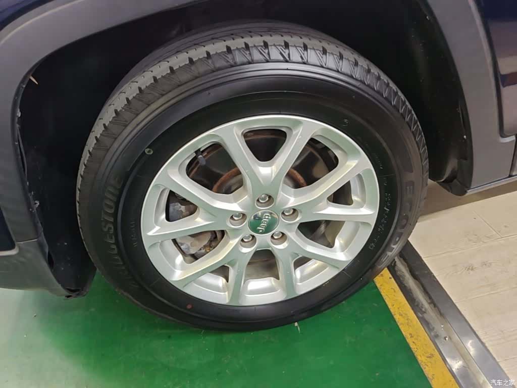 Jeep Cherokee, 2017 23