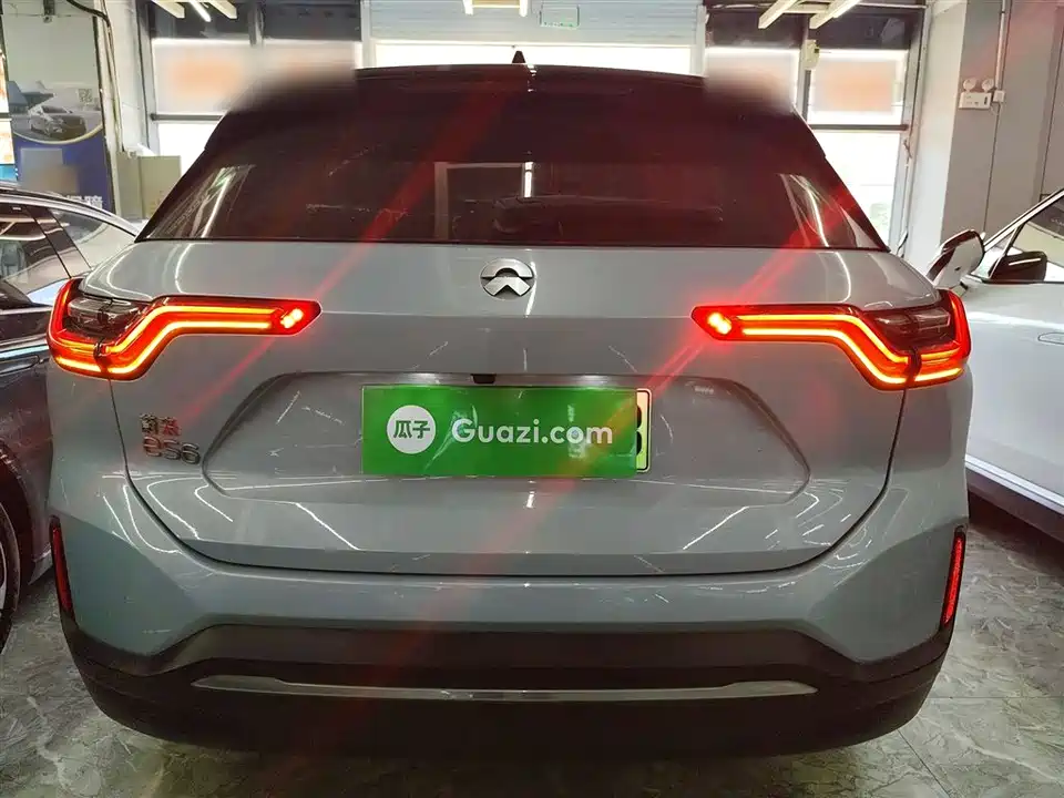 NIO ES6