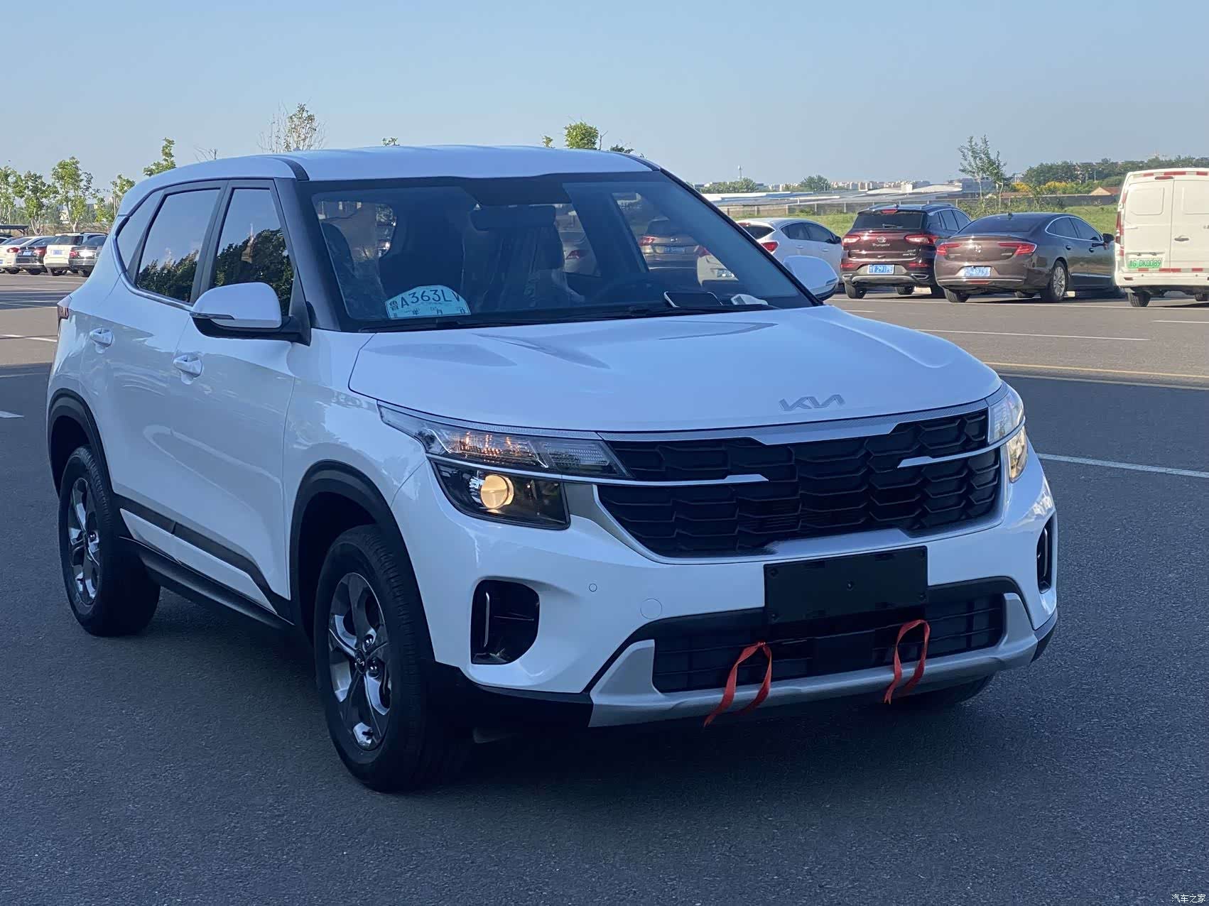 Kia Seltos, 2023 3