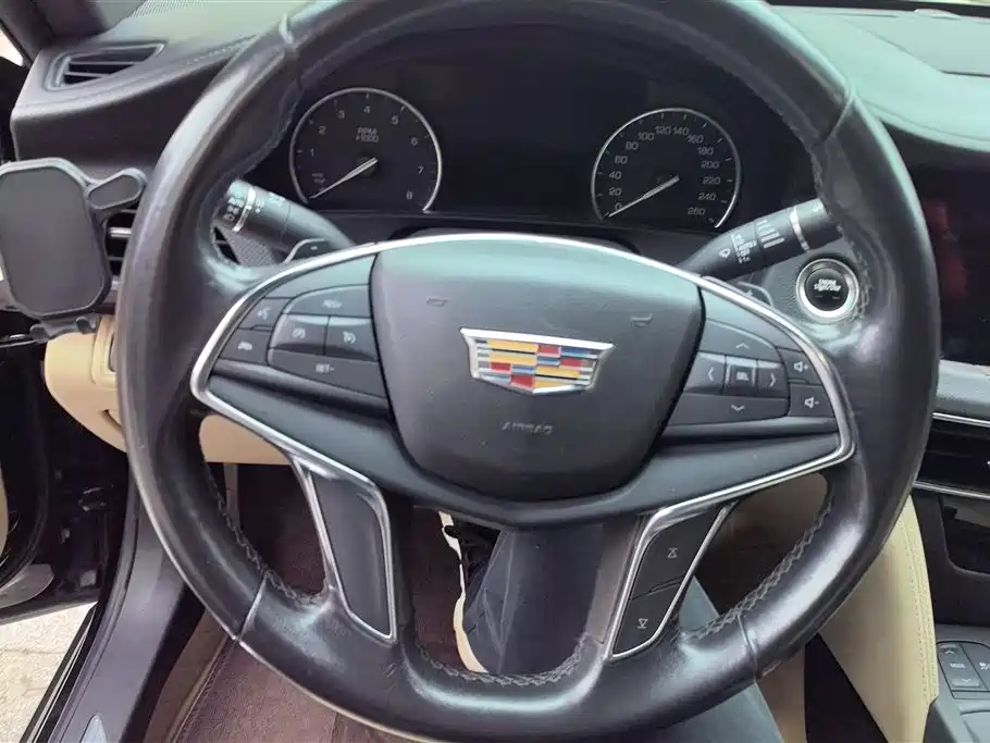 Cadillac CT6