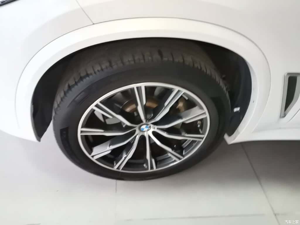 BMW X5, 2023 23