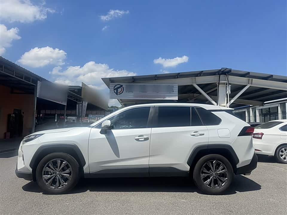 Toyota RAV4 Rongfang